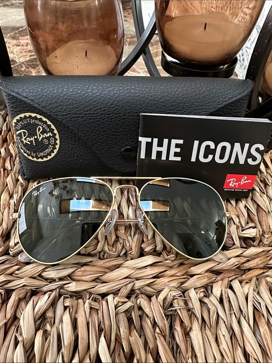 Ray-Ban Other - Ray-Ban Gold Frame Sunglasses with Green Lenses